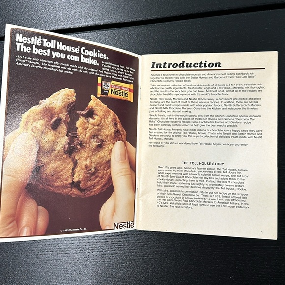 Vintage Nestle Chocolate Desert Baking Cookbook - Picture 3 of 5